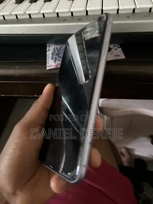 Apple iPhone 11 128 GB Silver