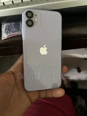 Apple iPhone 11 128 GB Silver