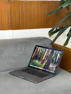 New Laptop Apple MacBook Pro 2019 32GB Intel Core i9 SSD 512GB