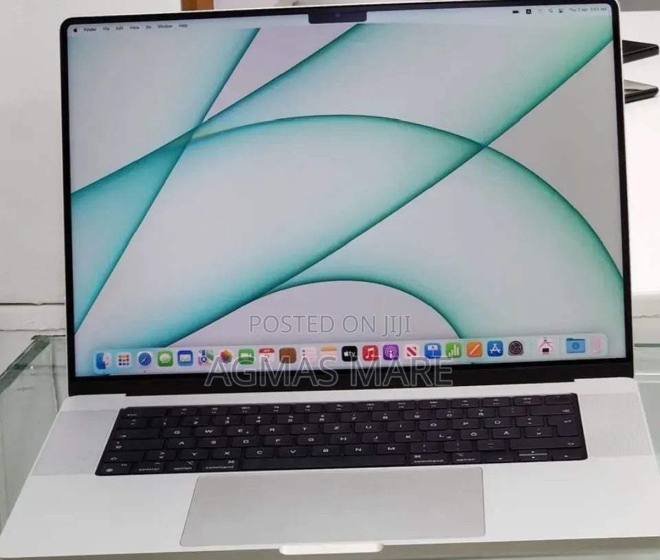 New Laptop Apple MacBook Pro 2015 16GB Intel Core i7 SSD 512GB