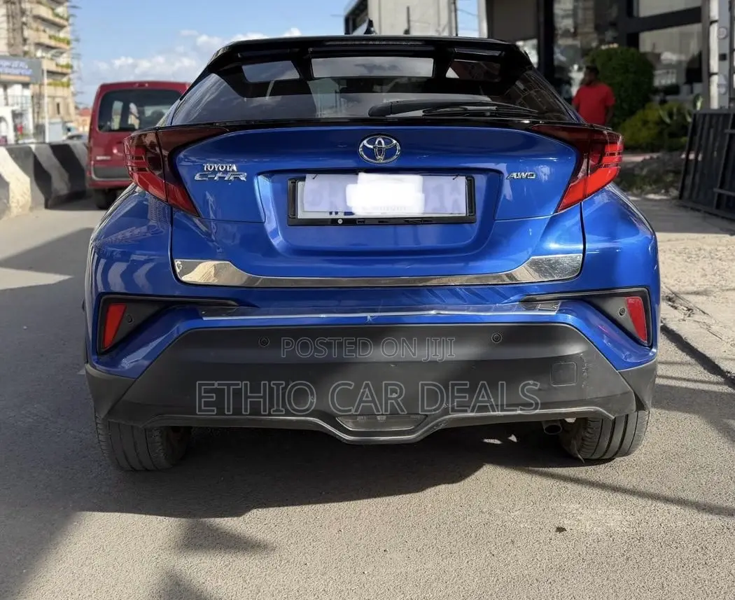 Toyota C-HR 2021 Blue