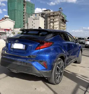 Toyota C-HR 2021 Blue