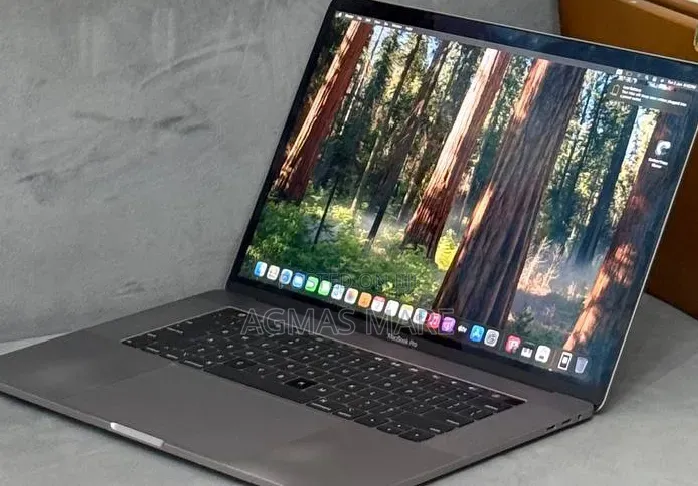 New Laptop Apple MacBook Pro 2019 32GB Intel Core i9 SSD 512GB