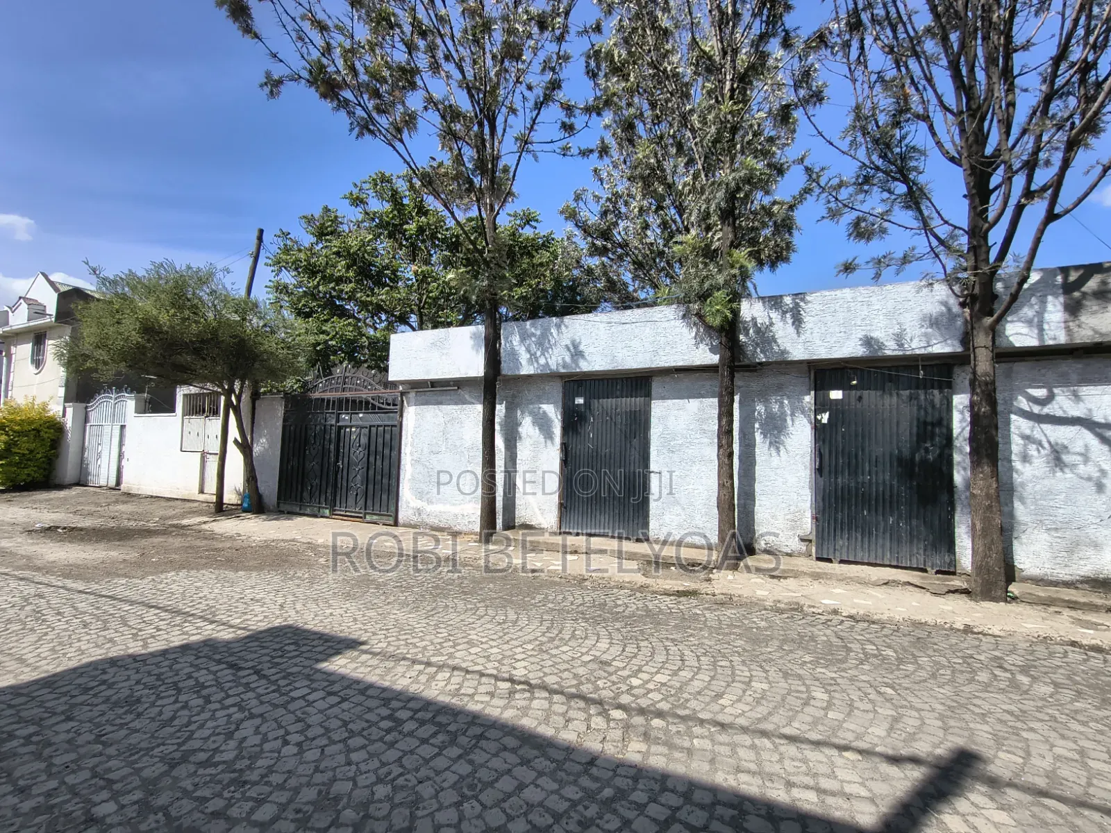 6bdrm House in Work Build, East Shewa for sale