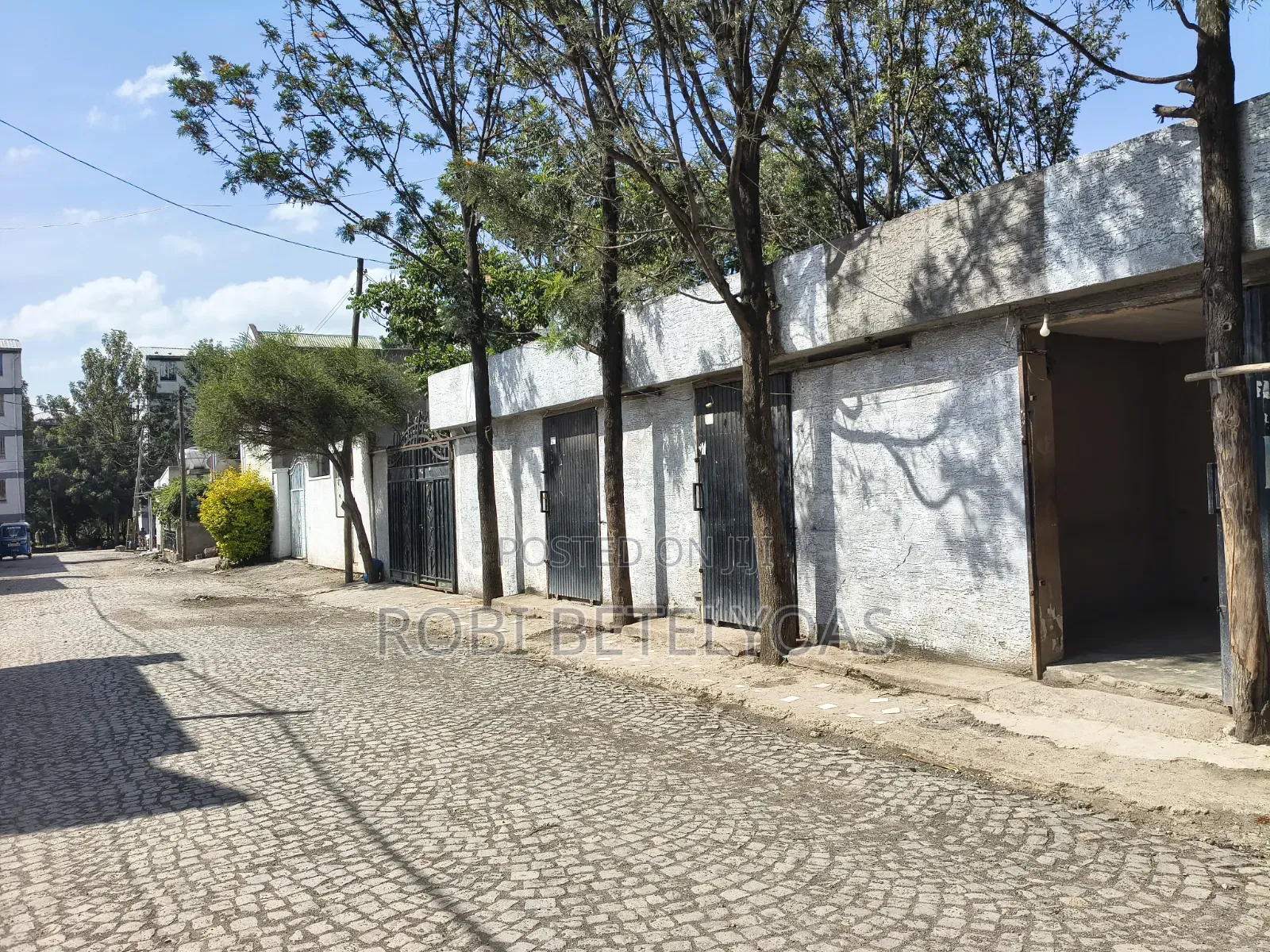 6bdrm House in Work Build, East Shewa for sale