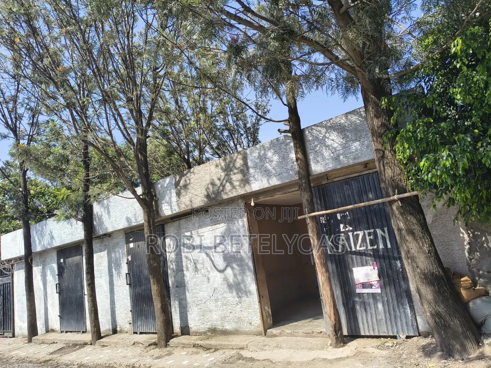 6bdrm House in Work Build, East Shewa for sale