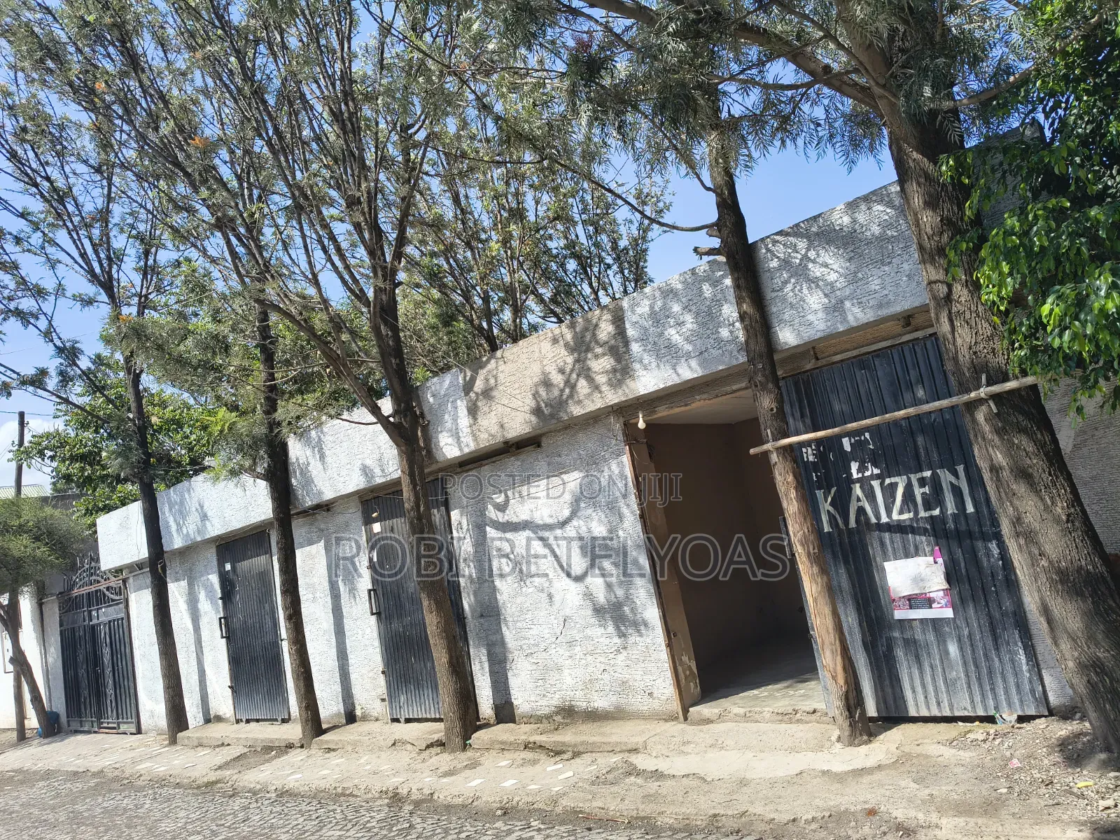 6bdrm House in Work Build, East Shewa for sale