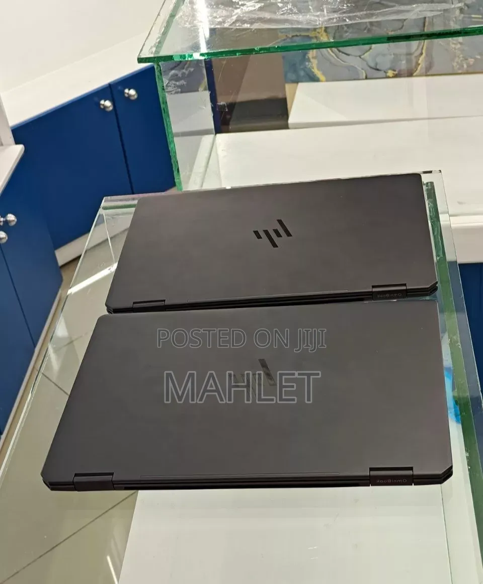 New Laptop HP OmniBook Ultra Flip 14" 16GB Intel Core i7 SSD 1T