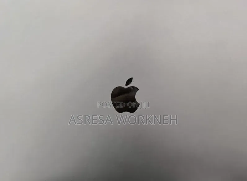 New Laptop Apple MacBook Pro 2021 M1 32GB Apple M1 Pro SSD 1T