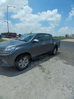 Toyota Hilux 2017 Blue
