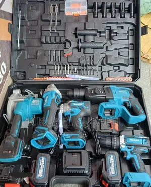 Makita 5 in 1 Toolset
