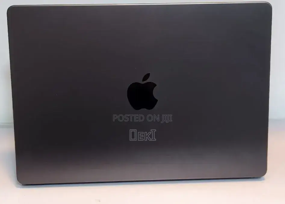 New Laptop Apple MacBook Pro 2025 M5 16GB Apple M5 SSD 1T