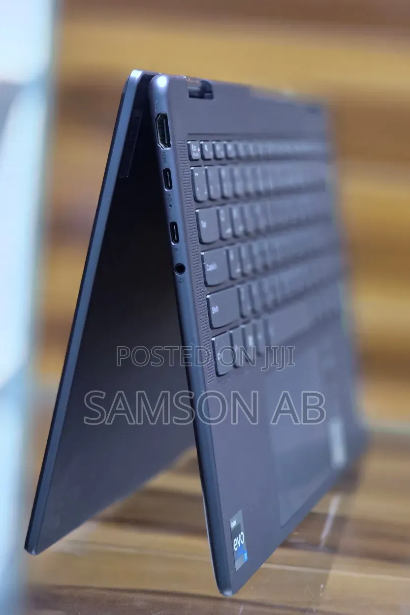 New Laptop Lenovo Yoga 7i 16GB Intel Core i7 SSD 512GB