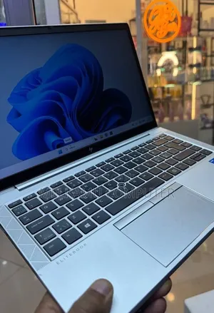 New Laptop HP EliteBook 840 G8 16GB Intel Core i5 SSD 256GB
