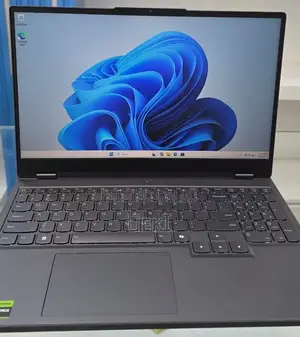 New Laptop Lenovo Legion 5 24GB Intel Core i7 SSD 1T