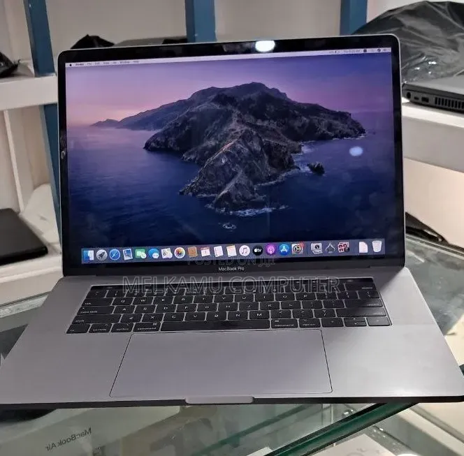 New Laptop Apple MacBook Pro 2019 32GB Intel Core i9 SSD 1T