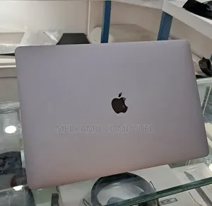 New Laptop Apple MacBook Pro 2019 32GB Intel Core i9 SSD 1T