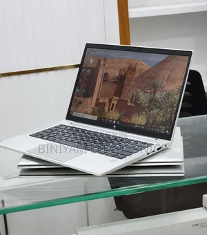 New Laptop HP EliteBook 830 G8 16GB Intel Core i7 SSD 512GB