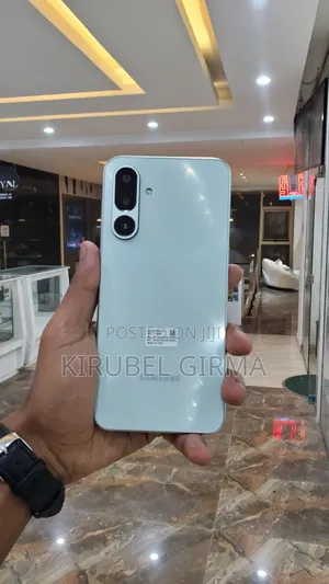 New Samsung Galaxy M36 5G 128 GB Gray