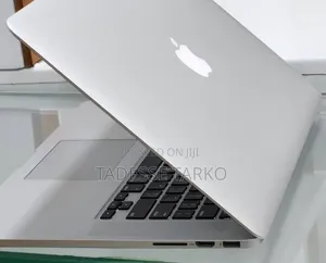 New Laptop Apple MacBook Pro 2015 16GB Intel Core i7 SSD 512GB