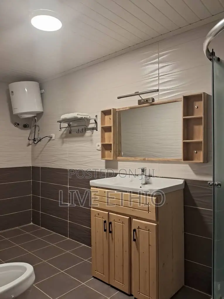 Furnished 5bdrm House in Bole for rent