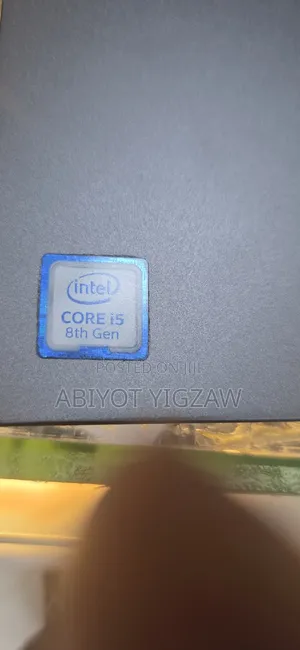 New Laptop Lenovo Yoga 730 8GB Intel Core i5 SSD 256GB