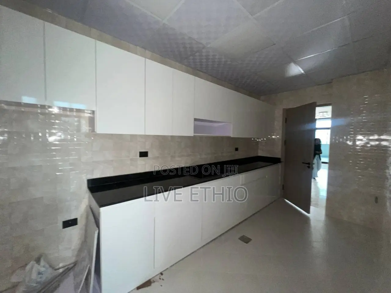 3bdrm Apartment in Lideta for sale