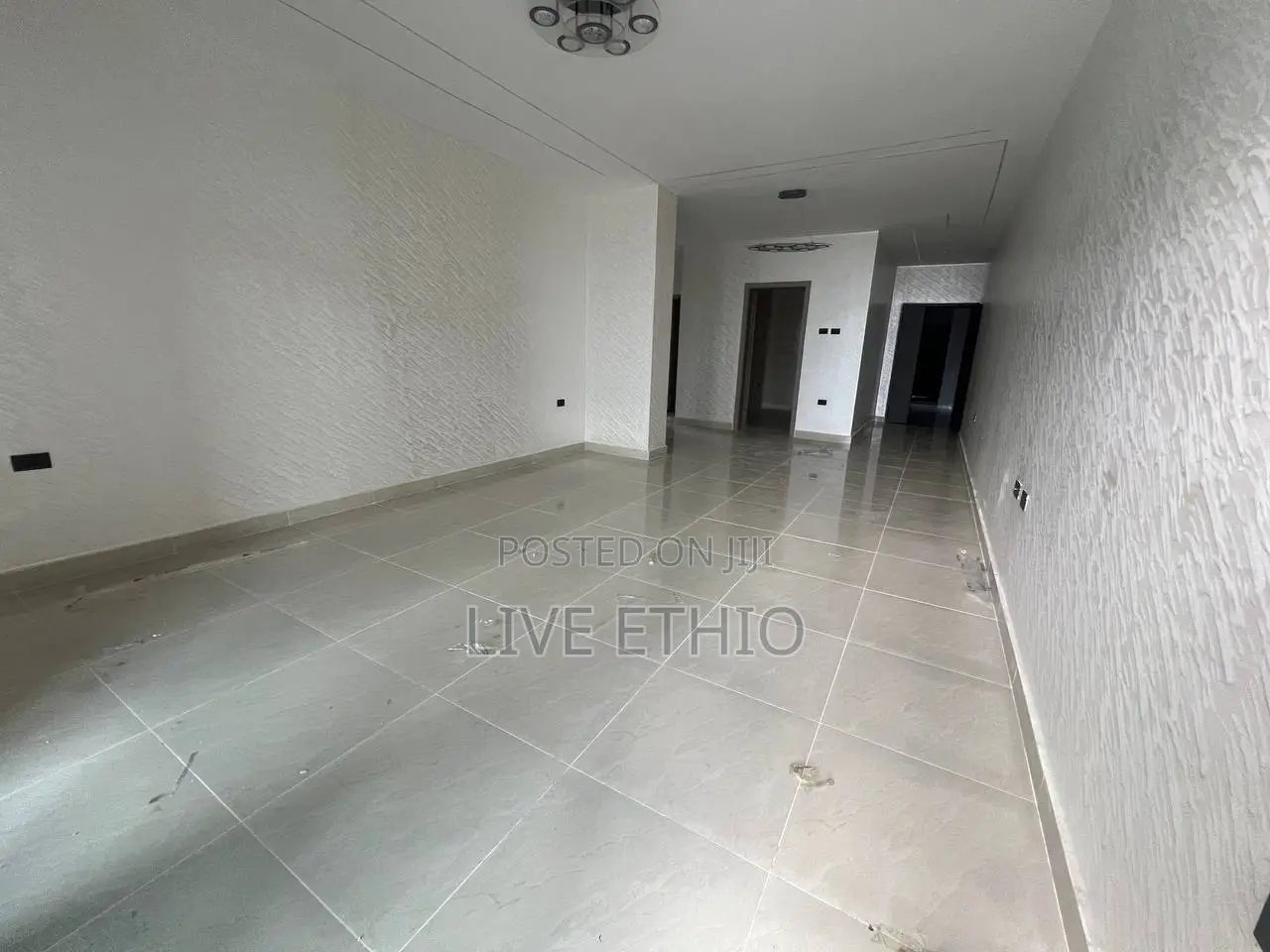 3bdrm Apartment in Lideta for sale