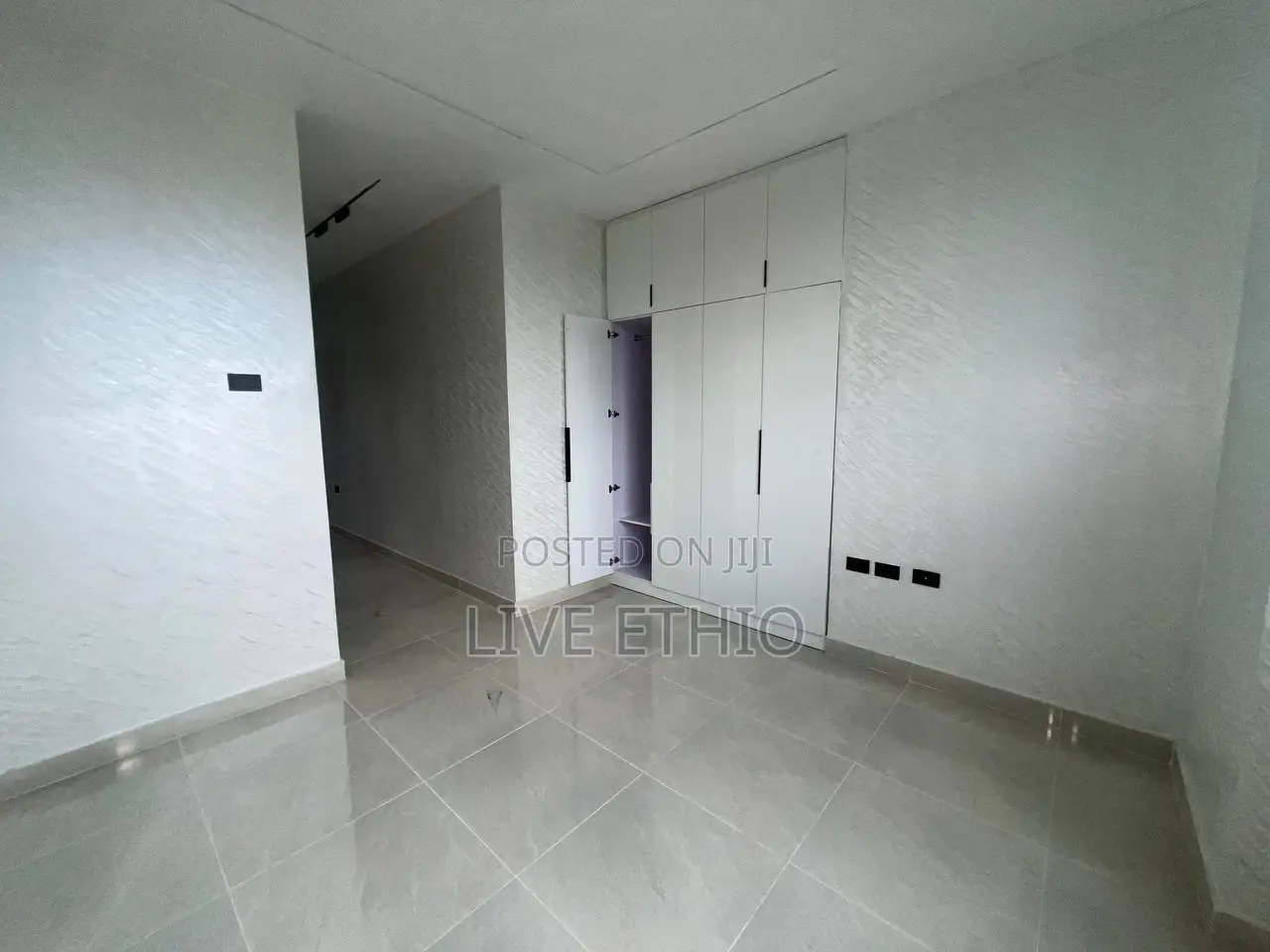 3bdrm Apartment in Lideta for sale