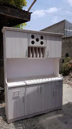 ላምኔት ኪችን ችኖች