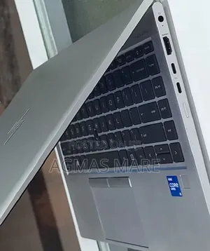 New Laptop HP EliteBook 840 G8 16GB Intel Core i5 SSD 512GB