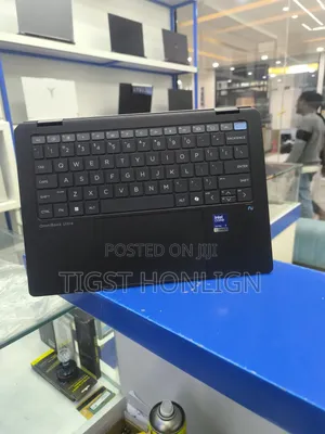 New Laptop HP OmniBook X Flip 14" 16GB Intel Core Ultra 7 SSD 1T