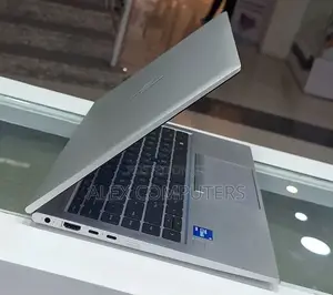 New Laptop HP EliteBook 840 G8 16GB Intel Core i5 SSD 512GB