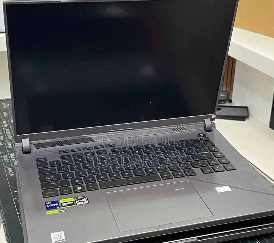 New Laptop Asus ROG Strix G15 16GB Intel Core i9 SSD 1T