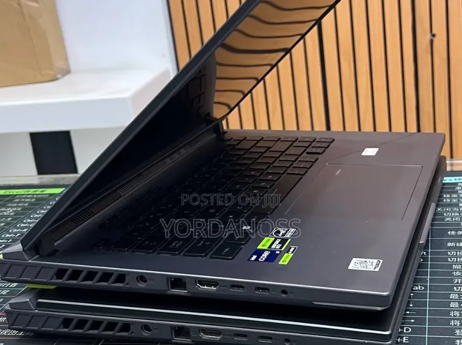 New Laptop Asus ROG Strix G16 G614 16GB Intel Core i9 SSD 1T