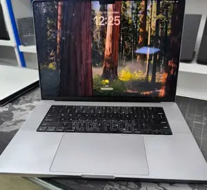 New Laptop Apple MacBook Pro 32GB Apple M1 Max SSD 1T