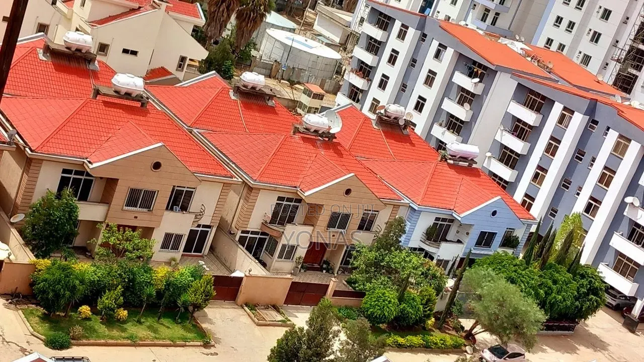 3bdrm Apartment in አምደሁን ሪልስቴት, Nifas Silk-Lafto for sale