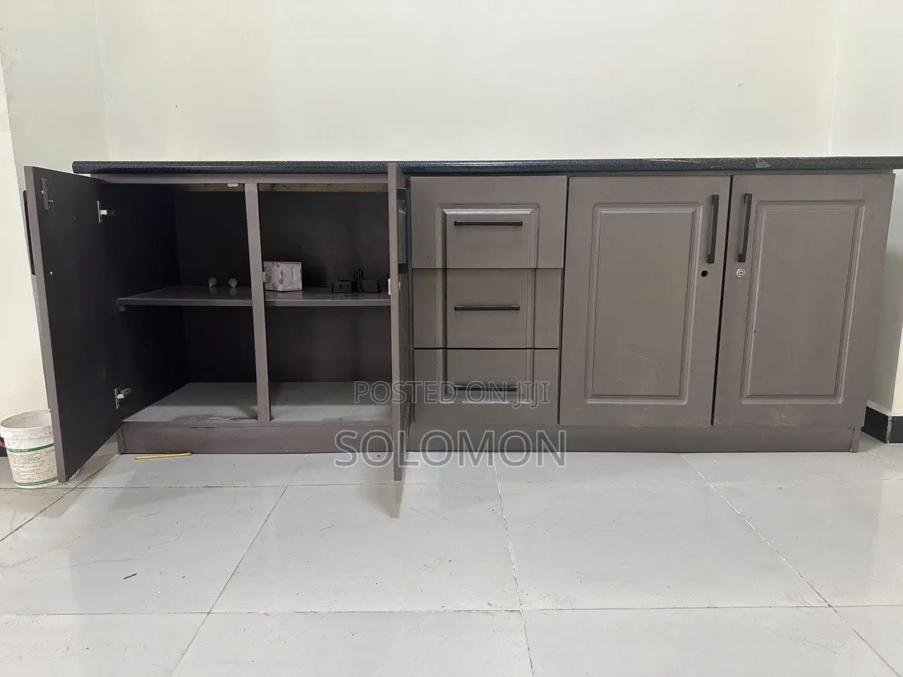 Kitchen Cabinet