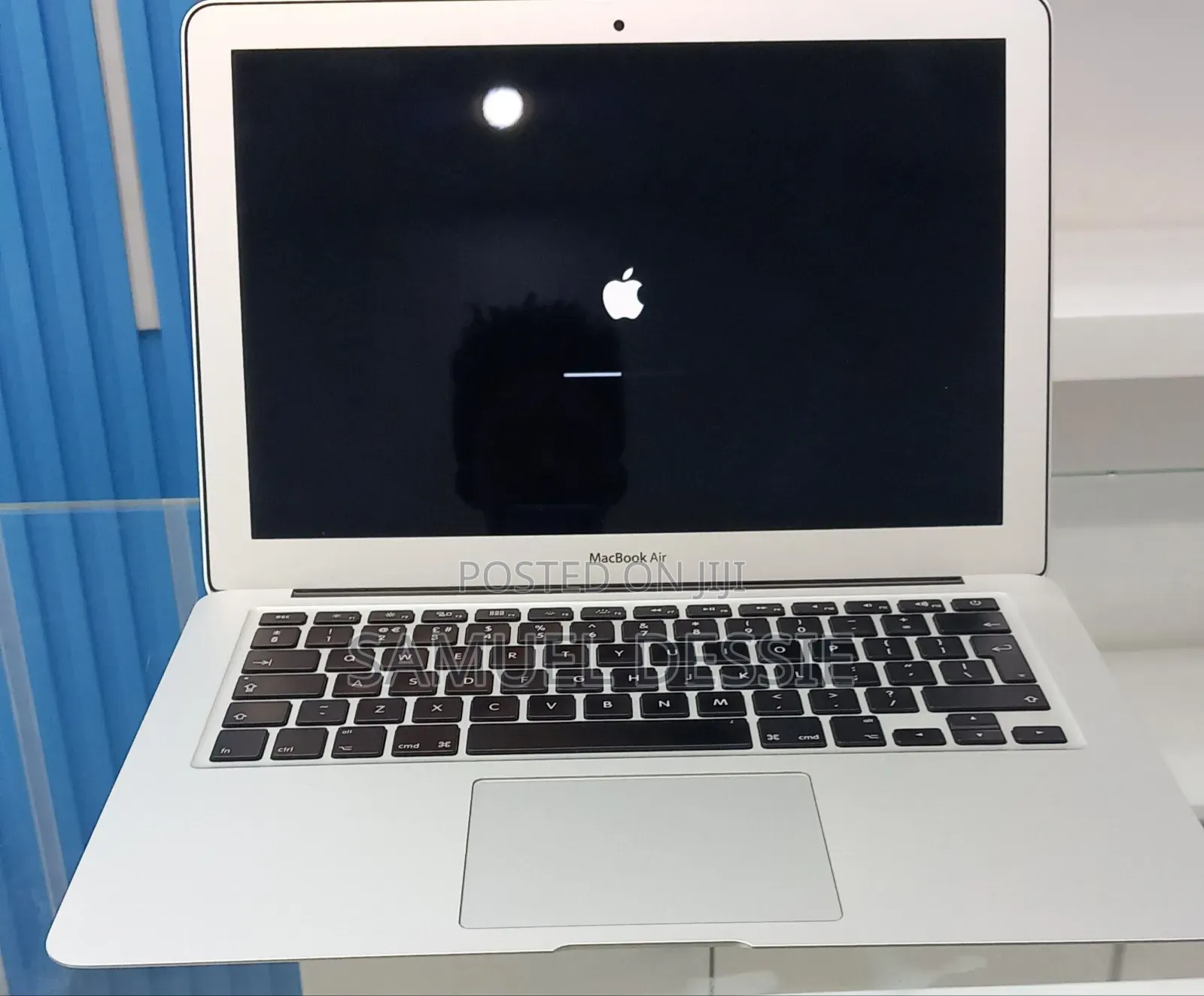 New Laptop Apple MacBook Air 2017 8GB Intel Core i5 SSD 128GB