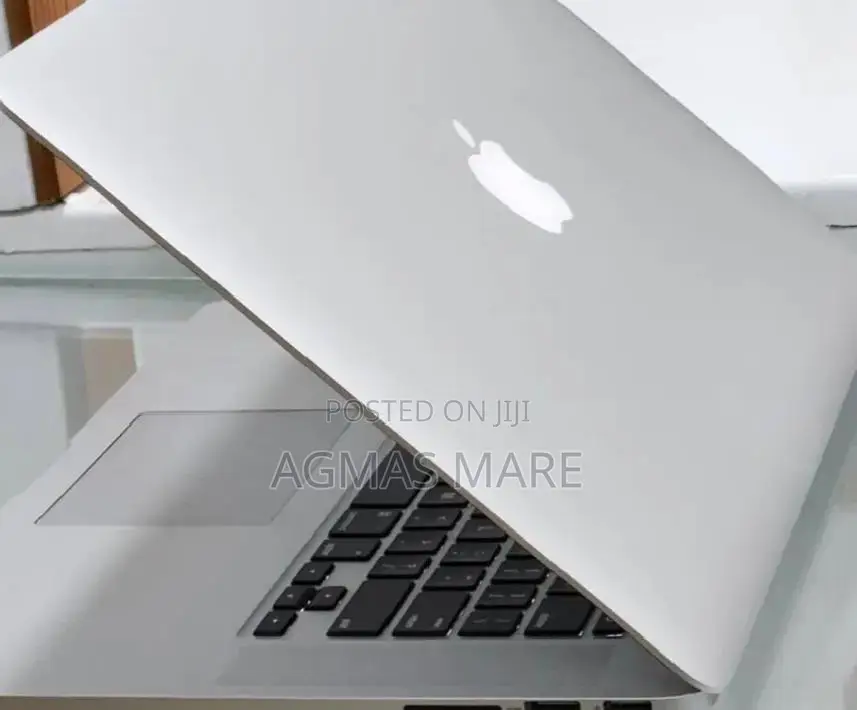 New Laptop Apple MacBook Pro 2015 16GB Intel Core i7 SSD 512GB