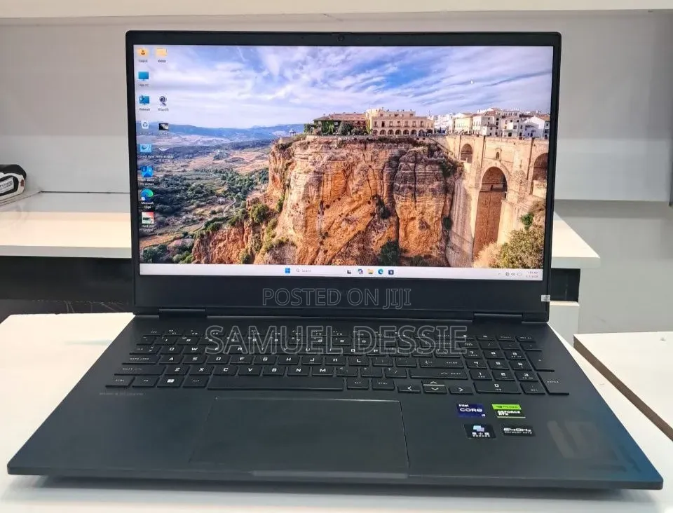 New Laptop HP Omen 16 16GB Intel Core i9 SSD 1T