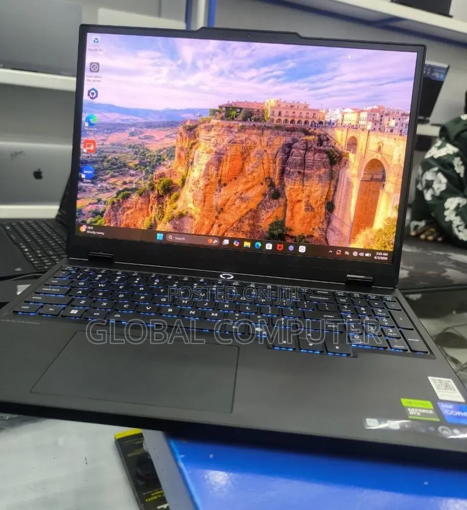 New Laptop Lenovo Legion 5i 16GB Intel Core i7 SSD 1T
