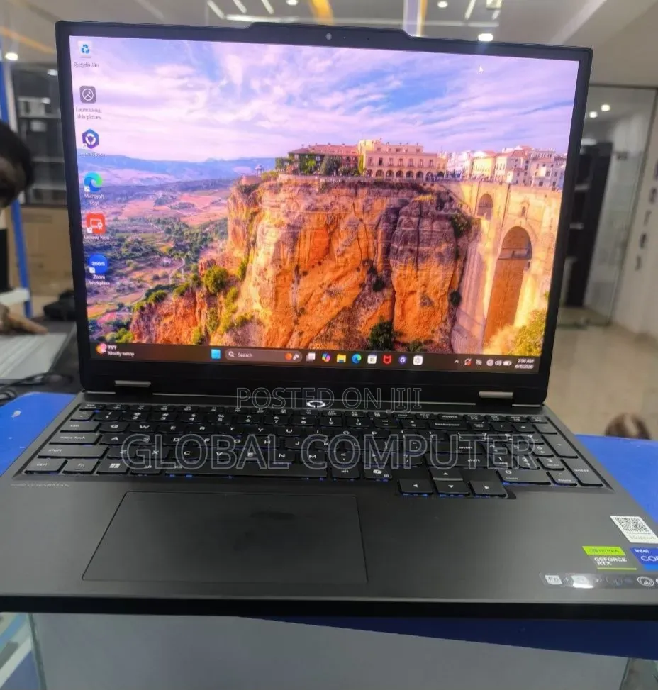 New Laptop Lenovo Legion 5i 16GB Intel Core i7 SSD 1T