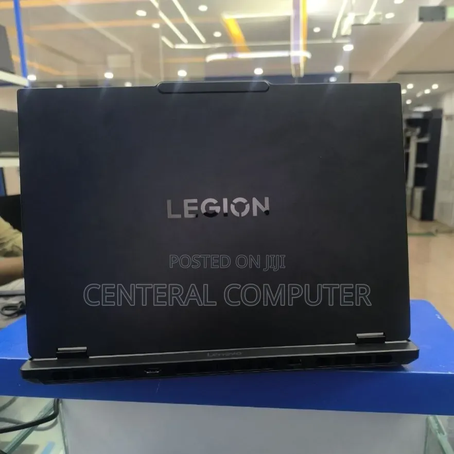 New Laptop Lenovo Legion 5i 16GB Intel Core i7 SSD 1T