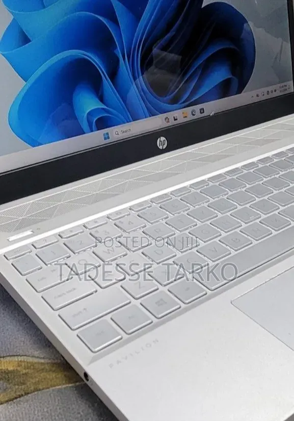 New Laptop HP Pavilion 15 8GB Intel Core i5 SSD 512GB