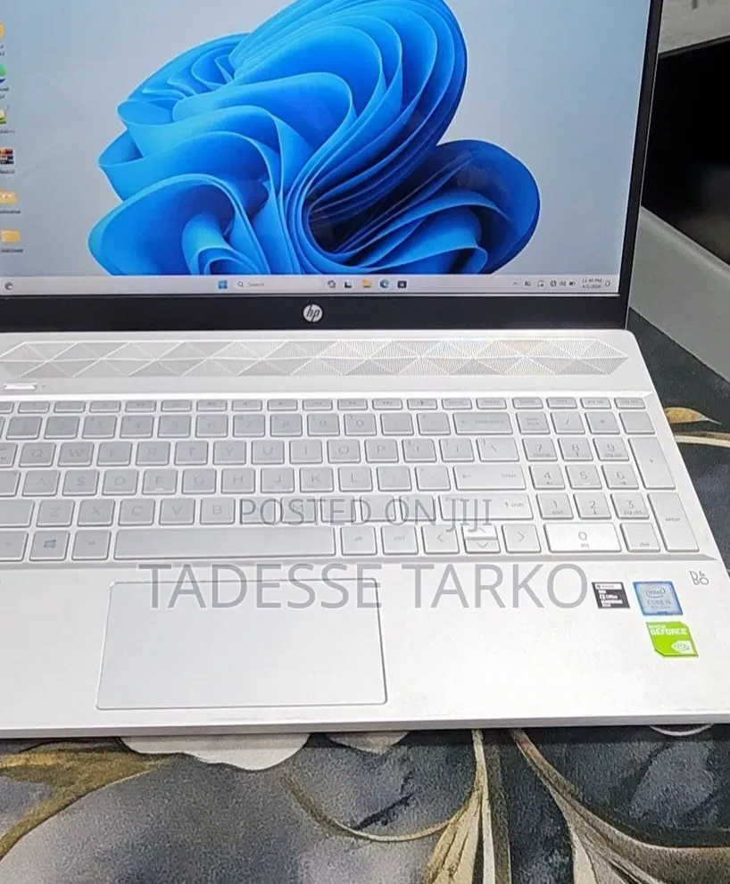 New Laptop HP Pavilion 15 8GB Intel Core i5 SSD 512GB