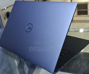 New Laptop Dell Precision 15 3520 16GB Intel Core i7 SSD 512GB