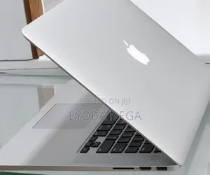 Laptop Apple MacBook Pro 2015 16GB Intel Core i7 SSD 512GB