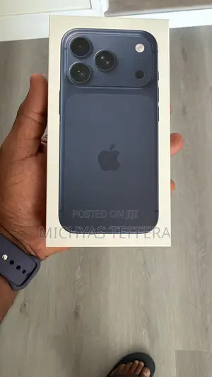 New Apple iPhone 17 Pro 256 GB Blue