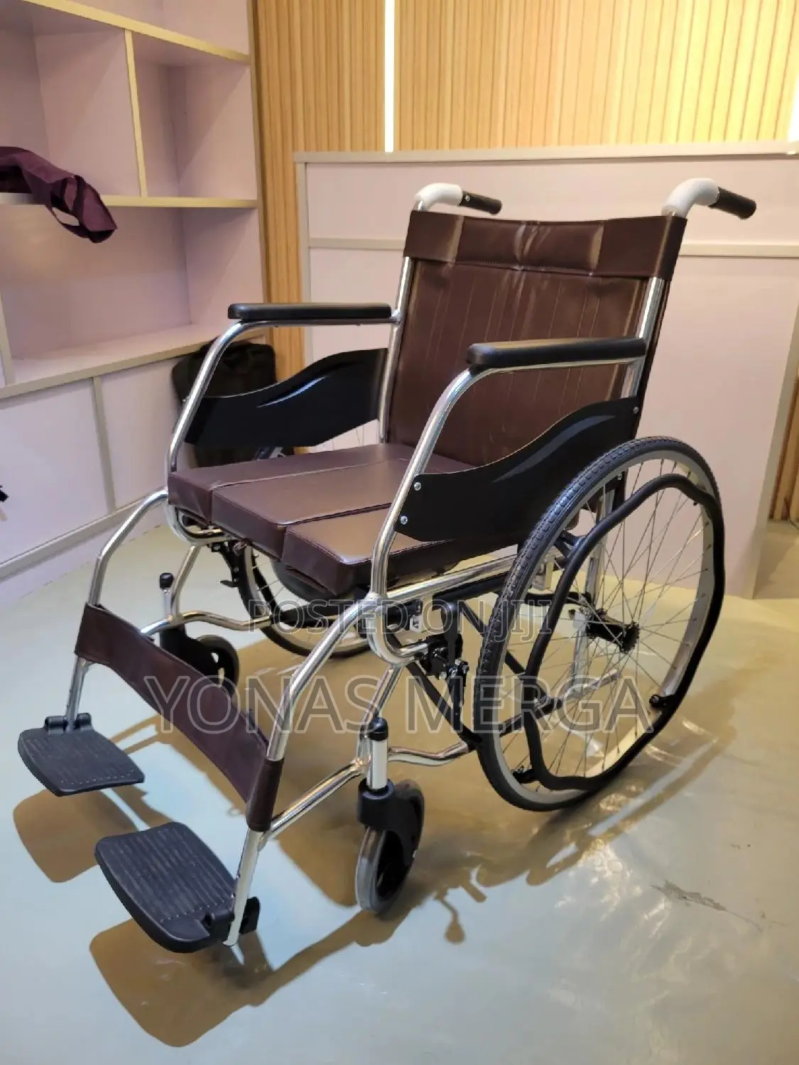 Toilet Pot Wheelchair making Daily Care Easier for Users